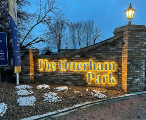 The Otterham Park Kent - Entrance Sign Illuminated New