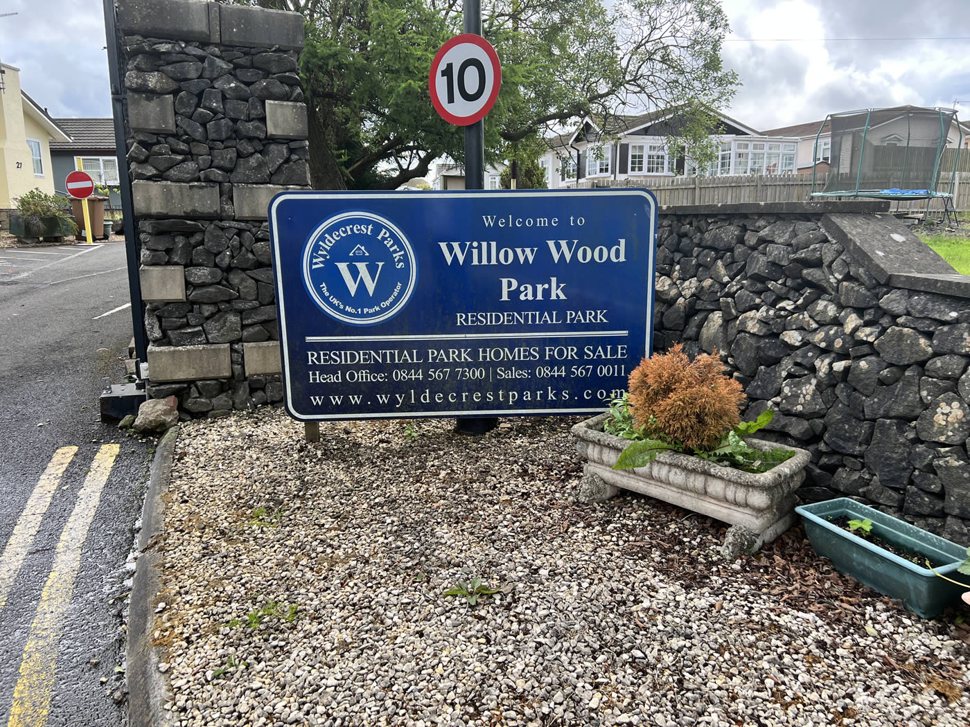 Willow Wood Park Scotland Park Entrance Sign