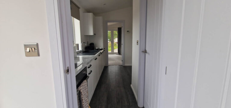 Mockba Verona on Saltmarshe Park Kitchen 2