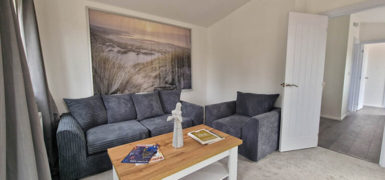 Mockba Verona on Saltmarshe Park Lounge 2