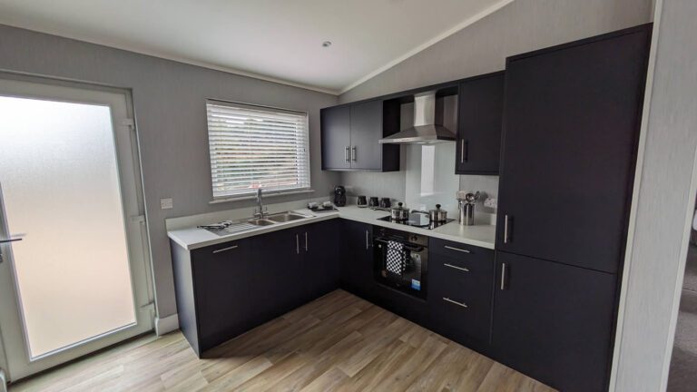 28ECS Jans Modular Park Home On Saltmarshe Castle Kitchen
