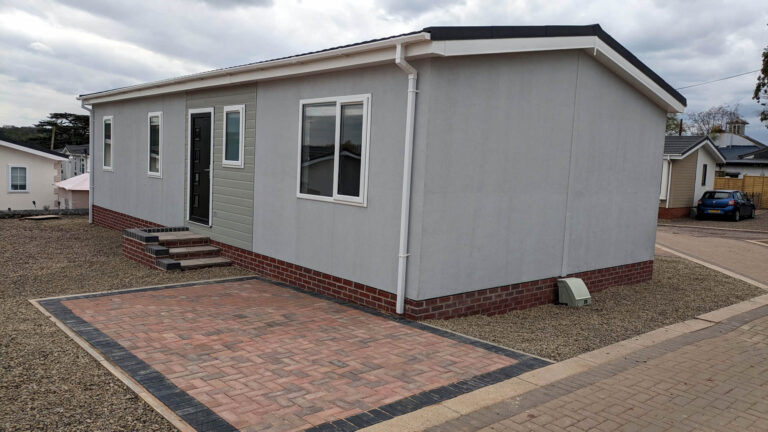 Jans Modular on Saltmarshe Castle Exterior 1