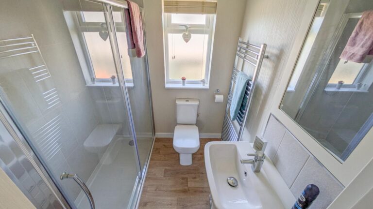 Omar Newmarket on Oakfield Park Bathroom New.