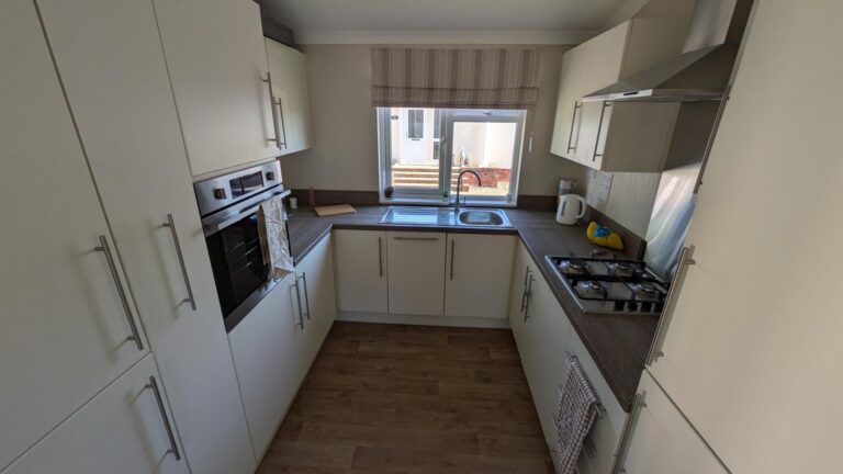 Omar Newmarket on Oakfield Park Kitchen