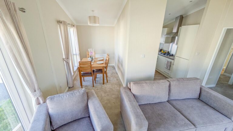 Omar Newmarket on Oakfield Park Living-Dining View New