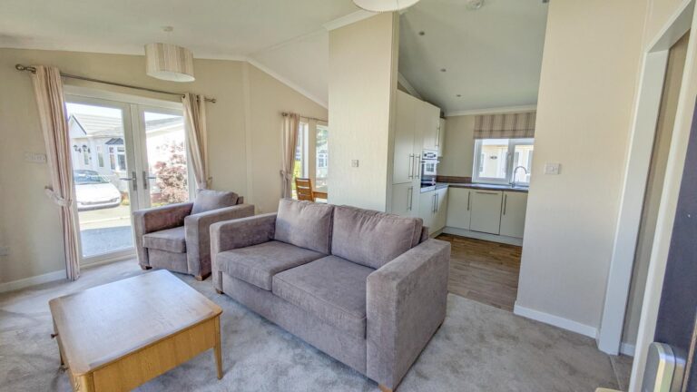 Omar Newmarket on Oakfield Park Living New