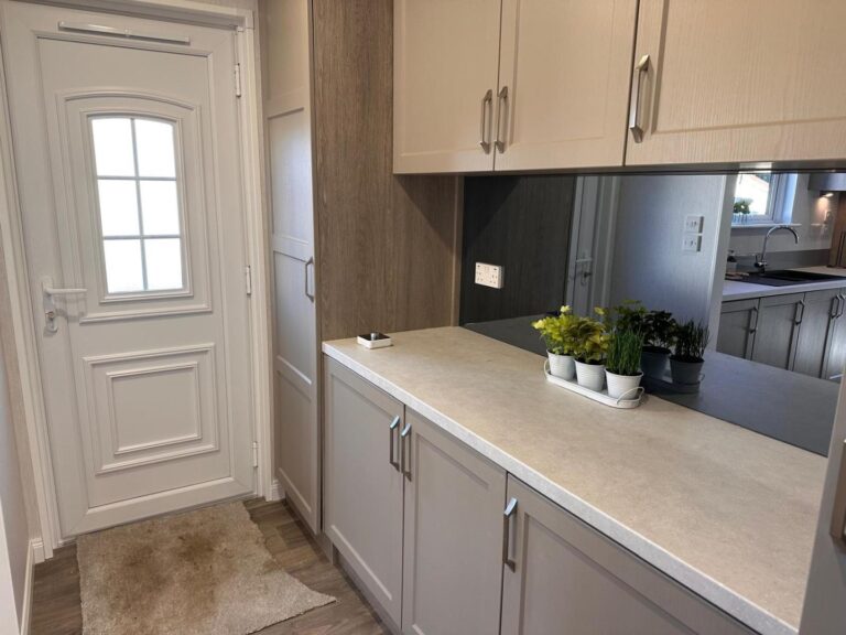 04 Pemberton Kingsdale Kitchen.