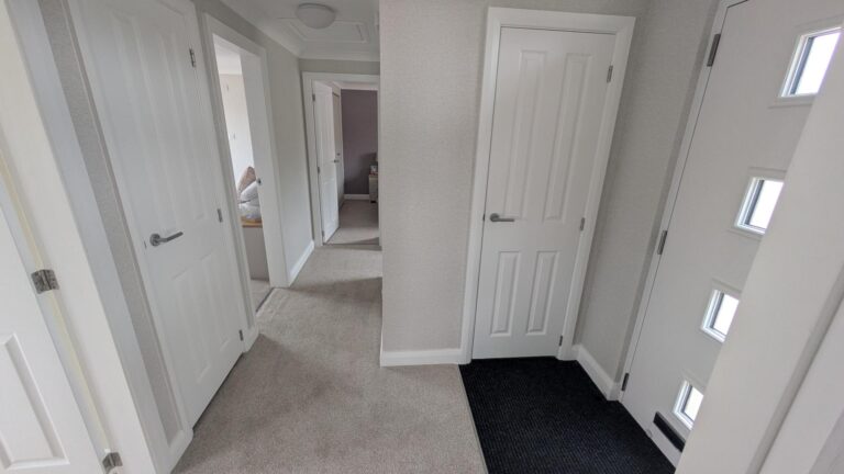 ECS43 Willerby Hazlewood in Saltmarshe Castle Park Entrance