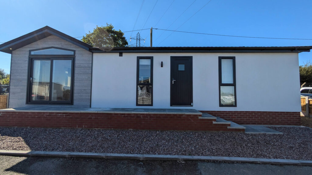 Tingdene Cosgrove in Willow Park Exterior