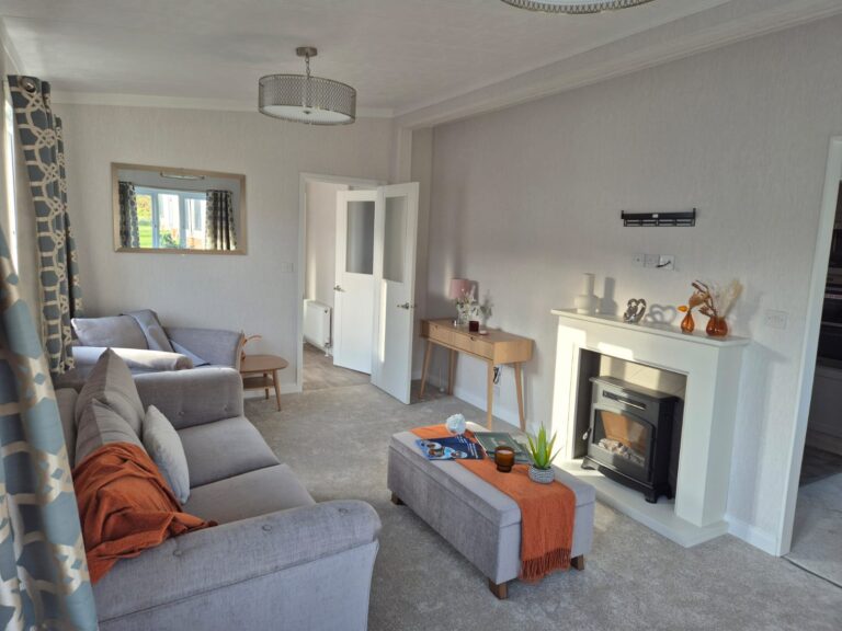 04 Pemberton Kingsdale Living.