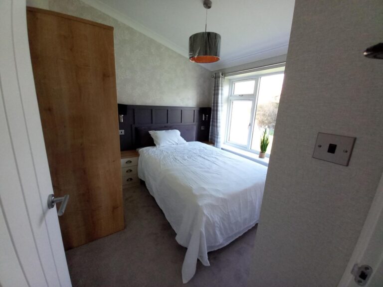 01 Willerby Delamere Bedroom 2
