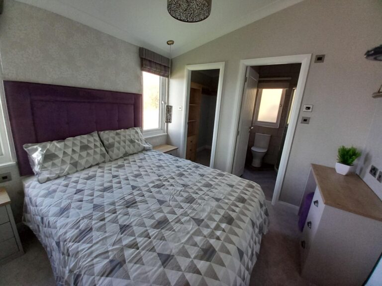 01 Willerby Delamere Bedroom..