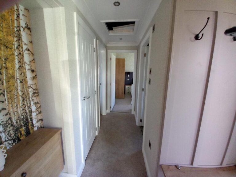 01 Willerby Delamere Hallway