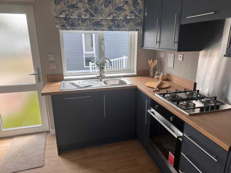 35 Omar Westbury Kitchen