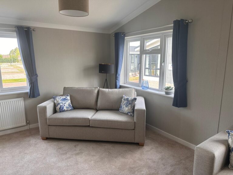 35 Omar Westbury Living