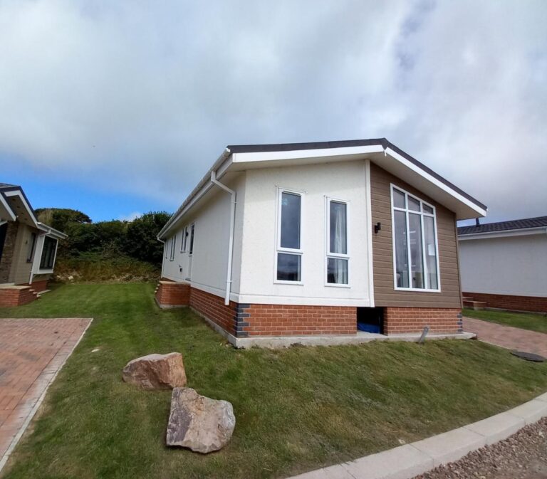 2 Lundy View Exterior