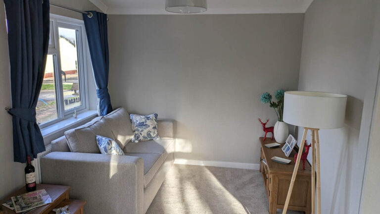 Omar Westbury on Westover Park - Lounge View