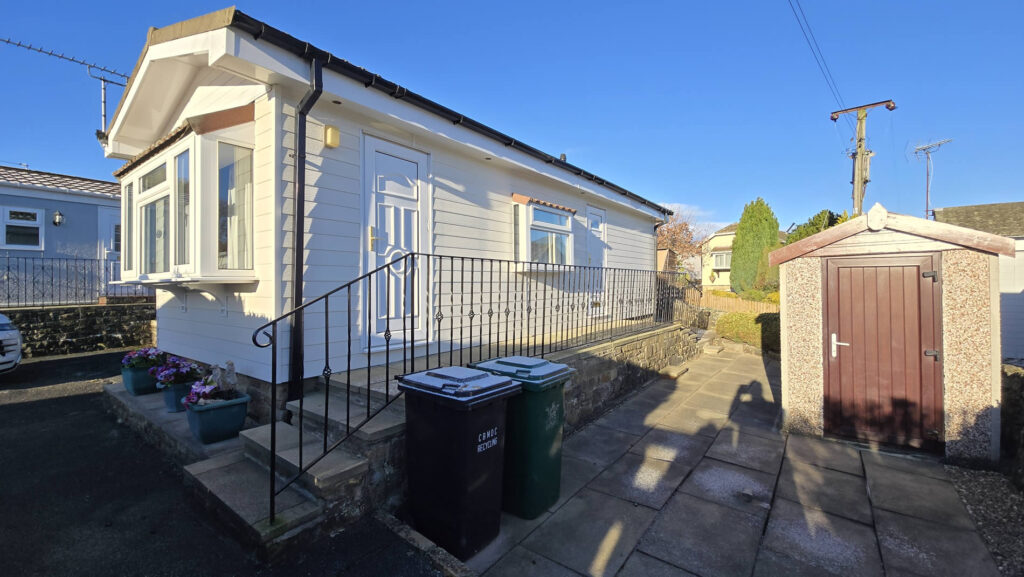 Preloved Park Home on Broadstones Park Exterior
