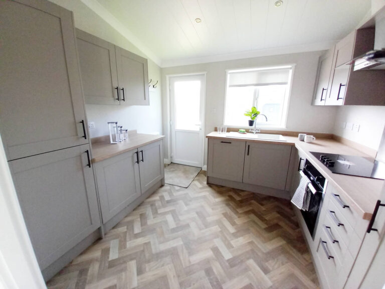 02 Willerby Kingswood Kitchen View 4