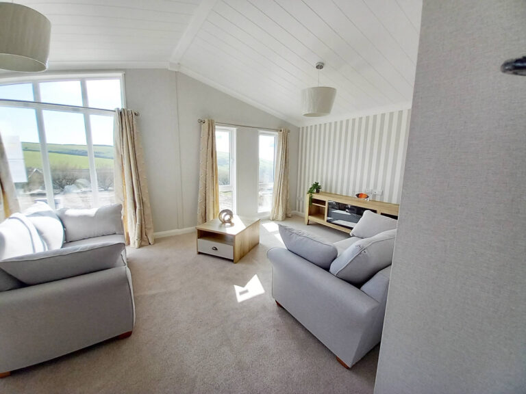 02 Willerby Kingswood Lounge View 2