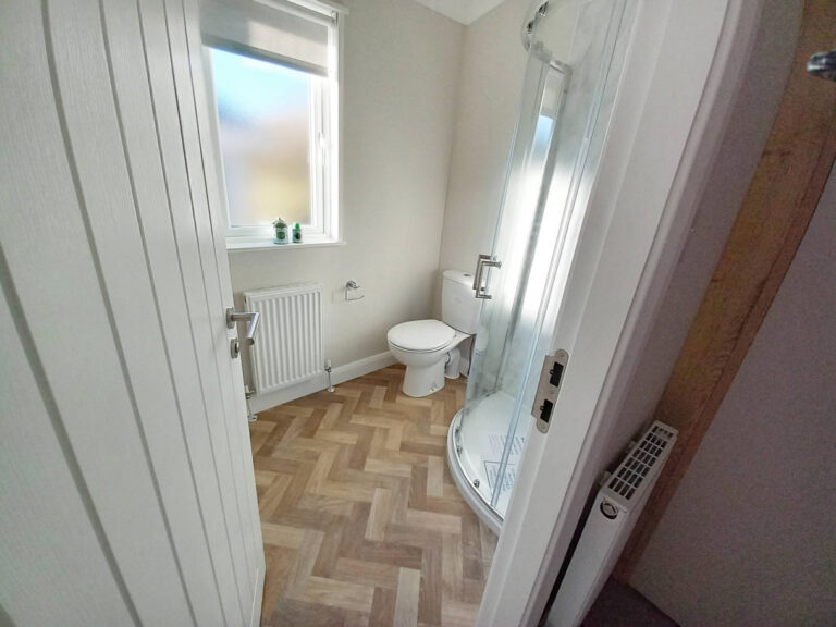 02 Willerby Kingswood Shower Room