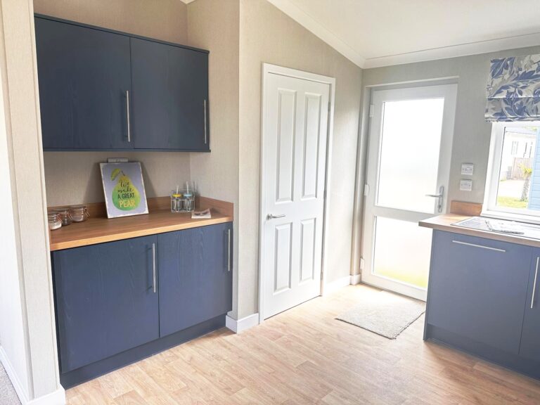 New 35 Omar Westbury Kitchen..