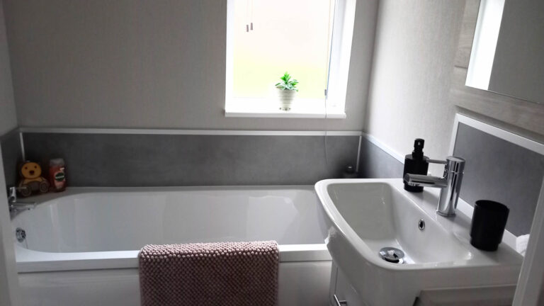 Omar Newmarket in Cornwall Bathroom