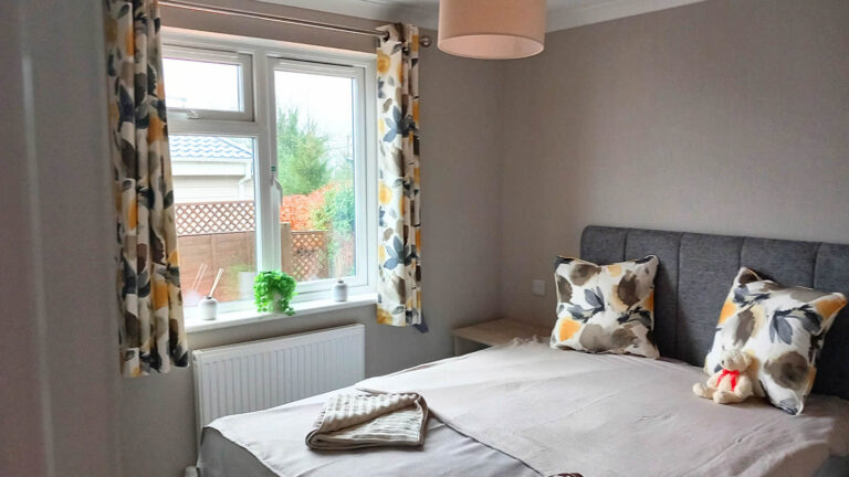 Omar Newmarket in Cornwall Bedroom
