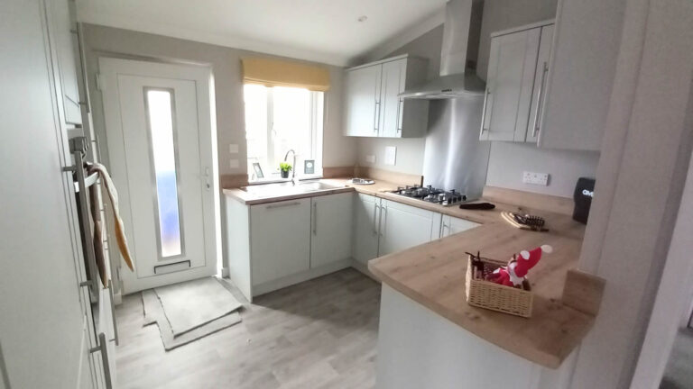 Omar Newmarket in Cornwall Kitchen View 2