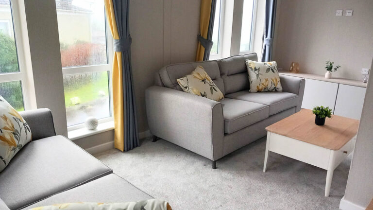 Omar Newmarket in Cornwall Lounge View 2