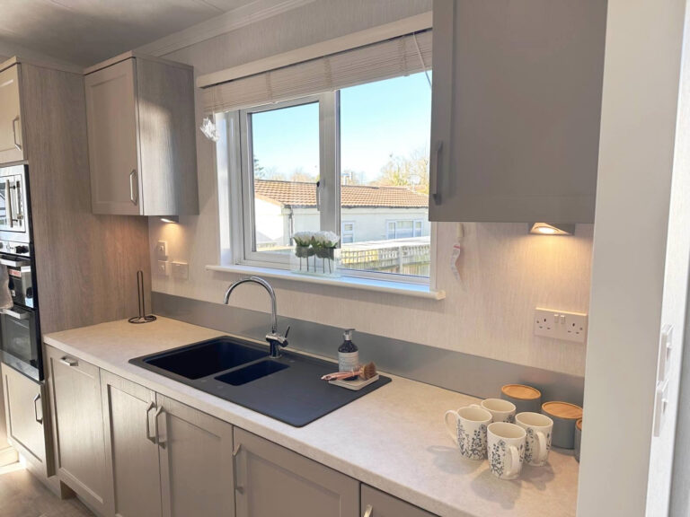 04 Pemberton Kingsdale Kitchen