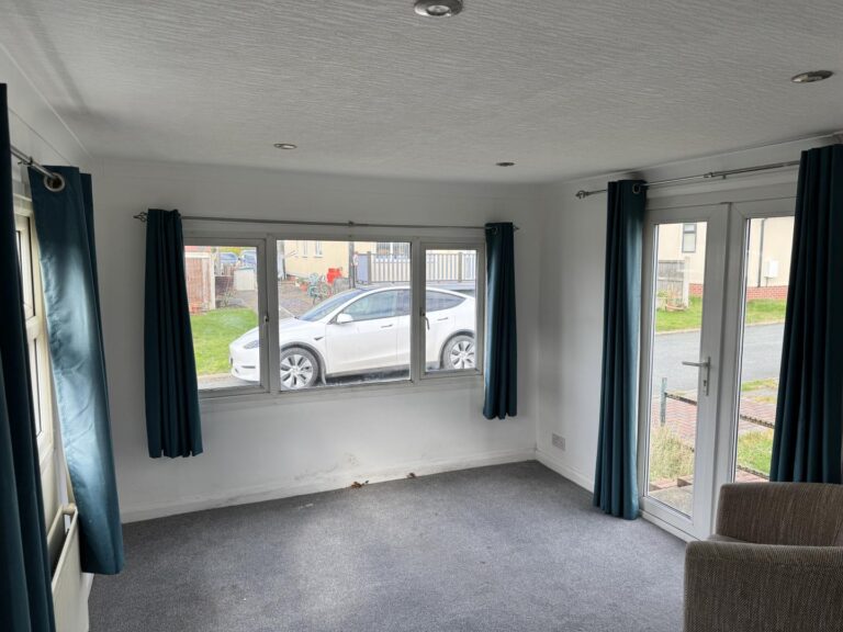 24 Ellis Drive in Oakfield Living