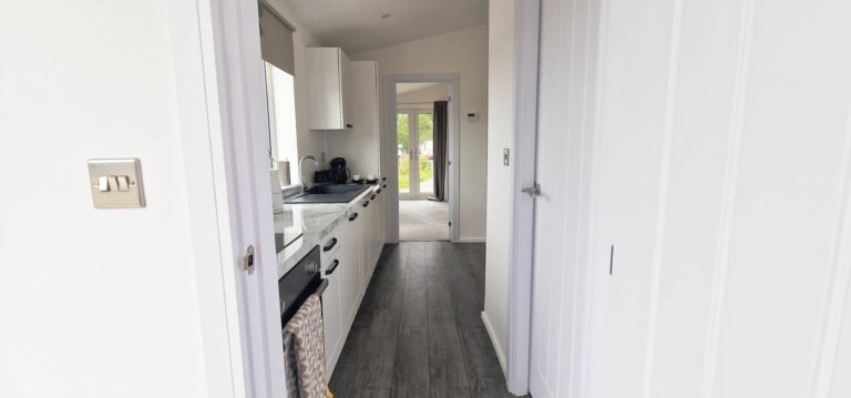 Mockba Verona on Saltmarshe Park Kitchen View