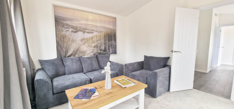 Mockba Verona on Saltmarshe Park Lounge