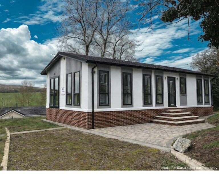 New 80 Blueleighs Park Exterior