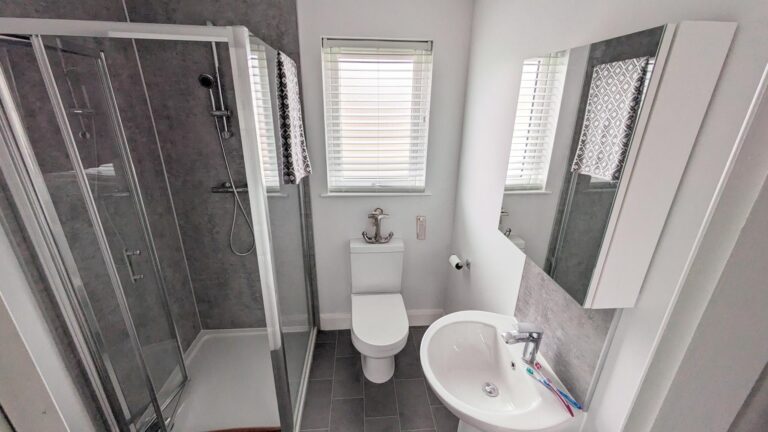 New Jans Modular on Saltmarshe Castle Bathroom