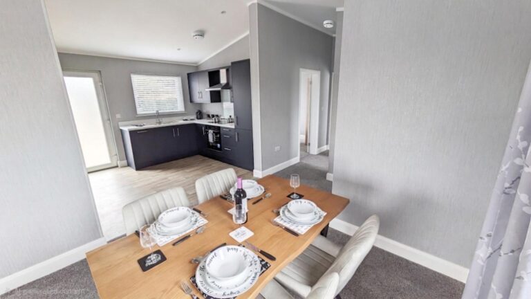 New Jans Modular on Saltmarshe Castle Dining