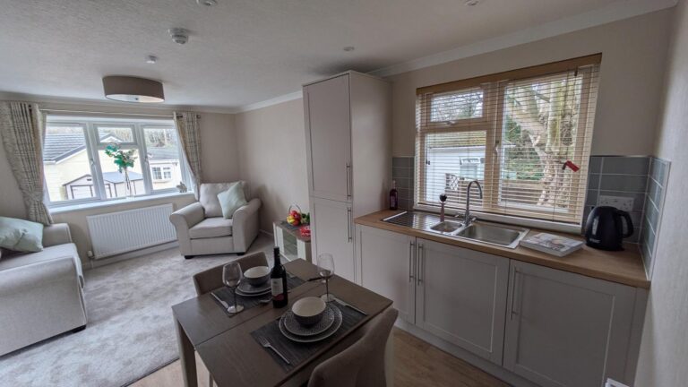 Omar Regency in Bath Dining