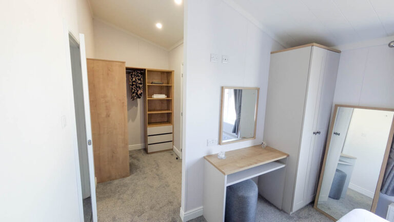 Willerby New Forest on Saltmarshe Park Herefordshire - Wardrobes