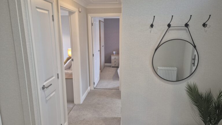 Park Home on Beechfield Park West Sussex - Corridor