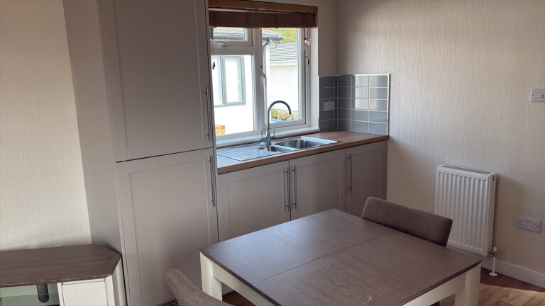 1 bedroom Omar Regency Dining