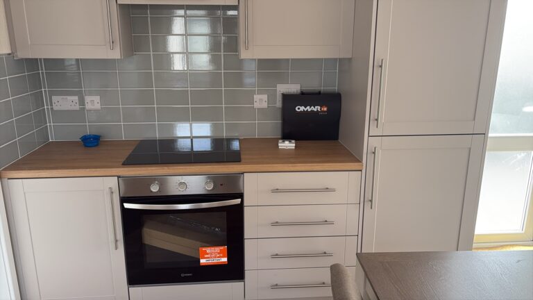 1 bedroom Omar Regency Kitchen