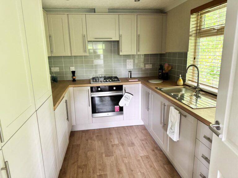 40x18 Omar Regency in Penwortham Kitchen