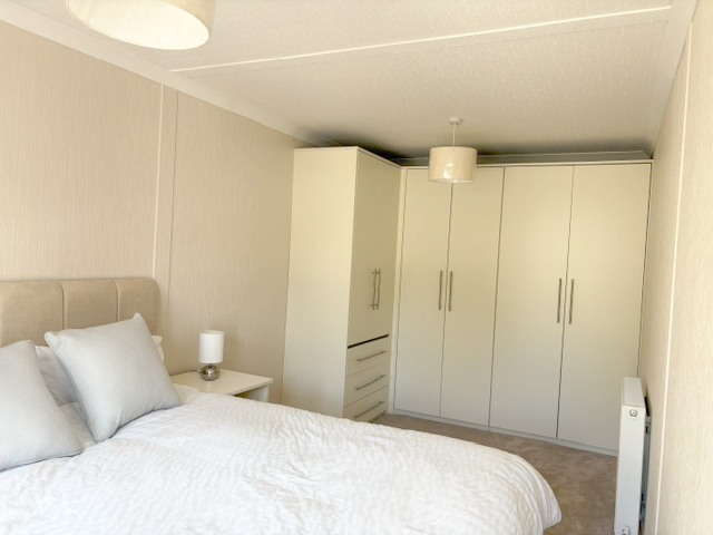 81 Blueleighs Park Omar Newmarket Bedroom