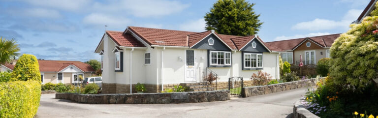 Summer Blog Banner - Wyldecrest Park Homes For Sale