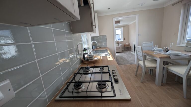 1 bedroom Omar Regency Kitchen