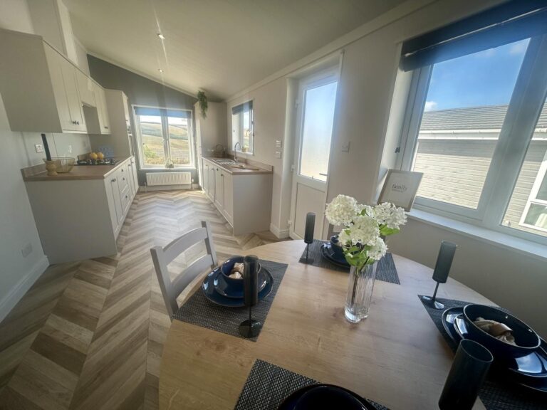 Willerby New Forest in Woolacombe Dining.