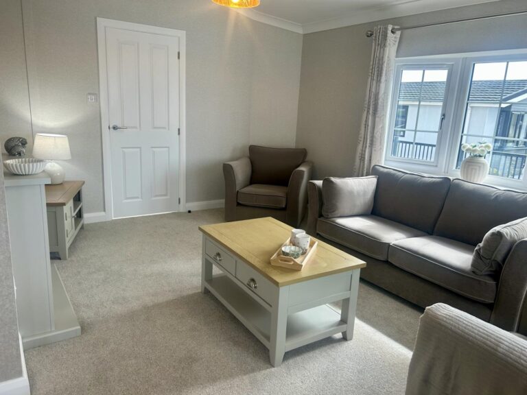 32 Tranquility Park Willerby Hazelwood New Living Table