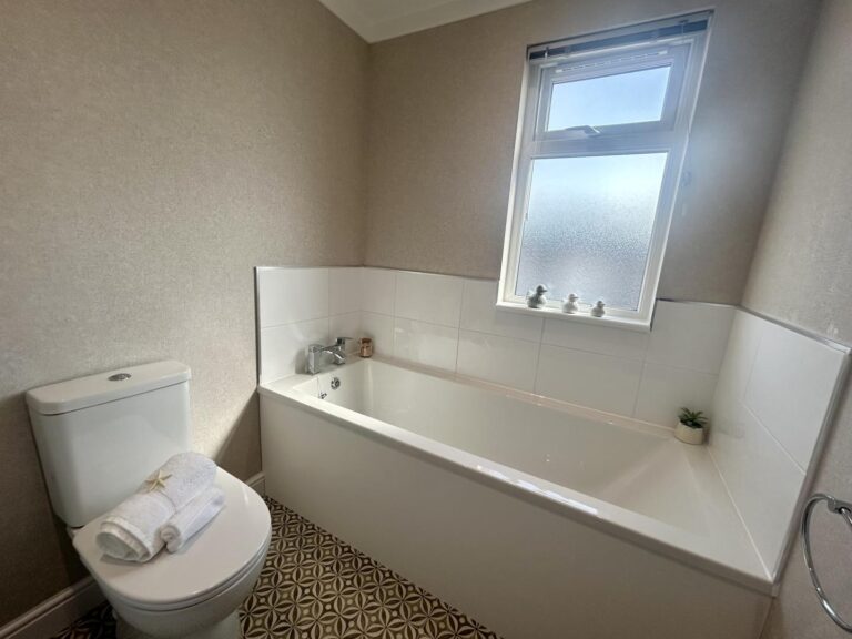 Omar Colorado Woolacombe Bathroom