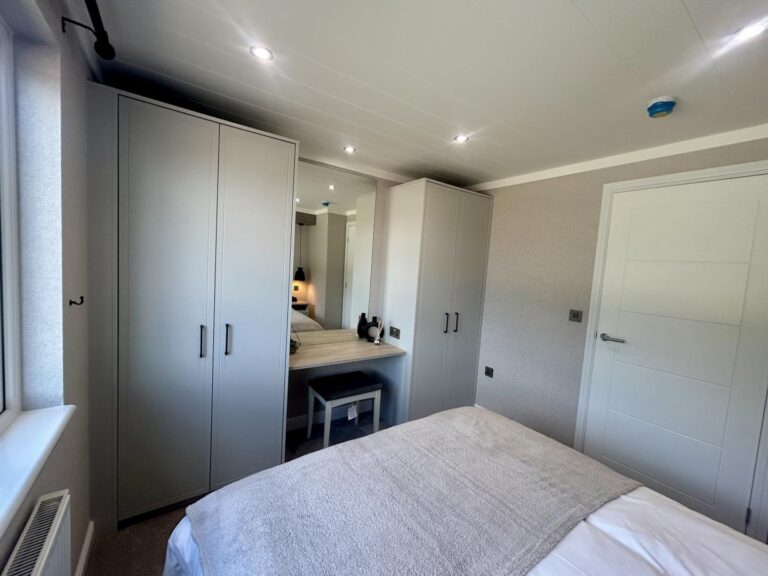 Omar Colorado Woolacombe Bedroom 2.